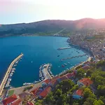 Apartment Baska, Exklusive Mit Poolarea In Baska, Krk - Kroatien