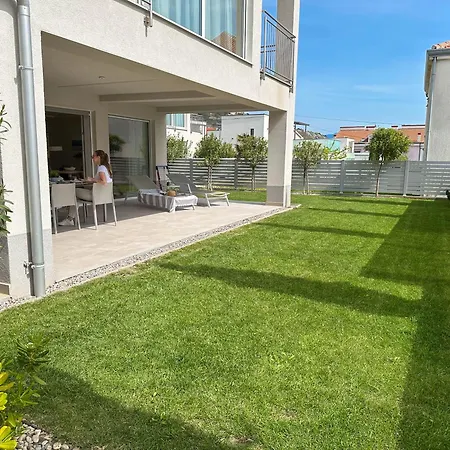 Apartment Baska, Exklusive Mit Poolarea In Baska, Krk - Kroatien *