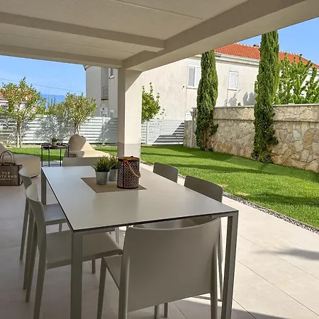 Apartment Baska, Exklusive Mit Poolarea In Baska, Krk - Kroatien Baska (Krk)