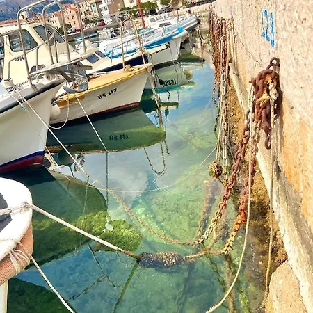Baska, Exklusive Mit Poolarea In Baska, Krk - Kroatien * 巴斯卡