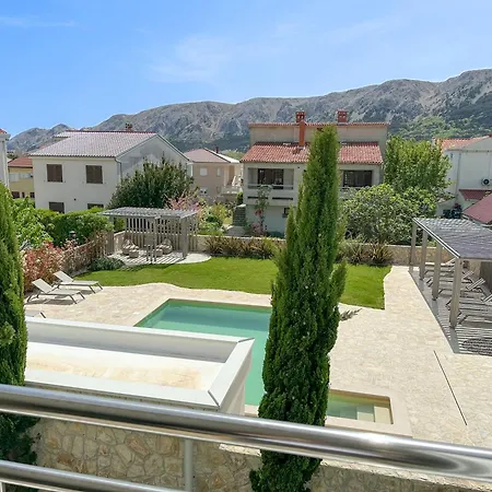 Apartment Baska, Exklusive Mit Poolarea In Baska, Krk - Kroatien Baška