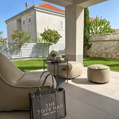 Baska, Exklusive Mit Poolarea In Baska, Krk - Kroatien Apartman *