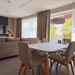 Baska, Exklusive Mit Poolarea In Baska, Krk - Kroatien Апартаменты Башка