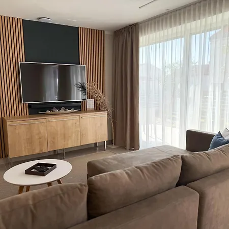 Baska, Exklusive Mit Poolarea In Baska, Krk - Kroatien Апартаменты *