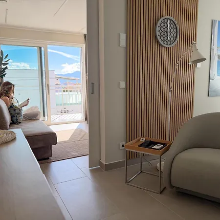 Apartment Baska, Exklusive Mit Poolarea In Baska, Krk - Kroatien Baška